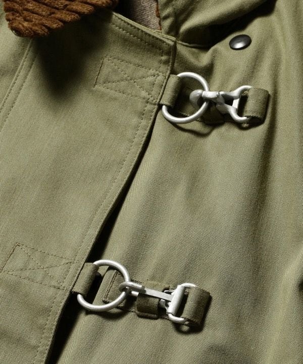 Lookbook frame 02, hardware detail