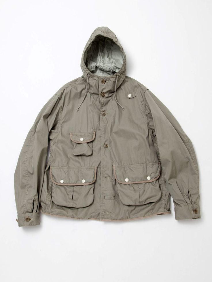 Lookbook frame 05, the parka in storm